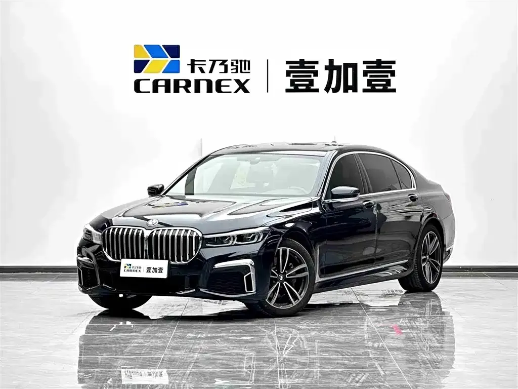 BMW 7 Series — фото 1