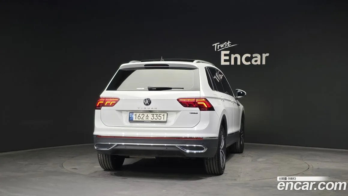 Volkswagen Tiguan — фото 4