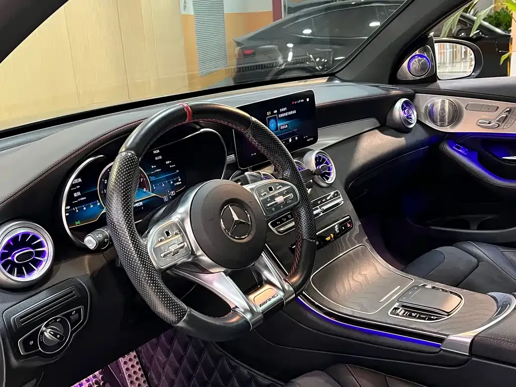 Mercedes-Benz GLC Coupe AMG — фото 9