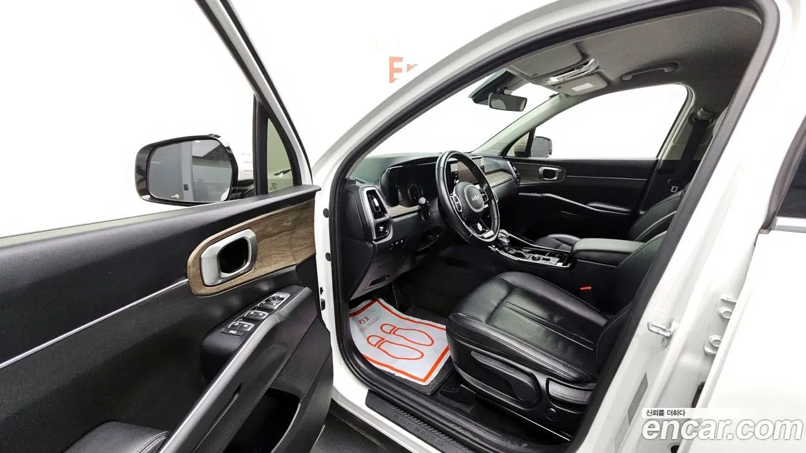 Kia Sorento — фото 10