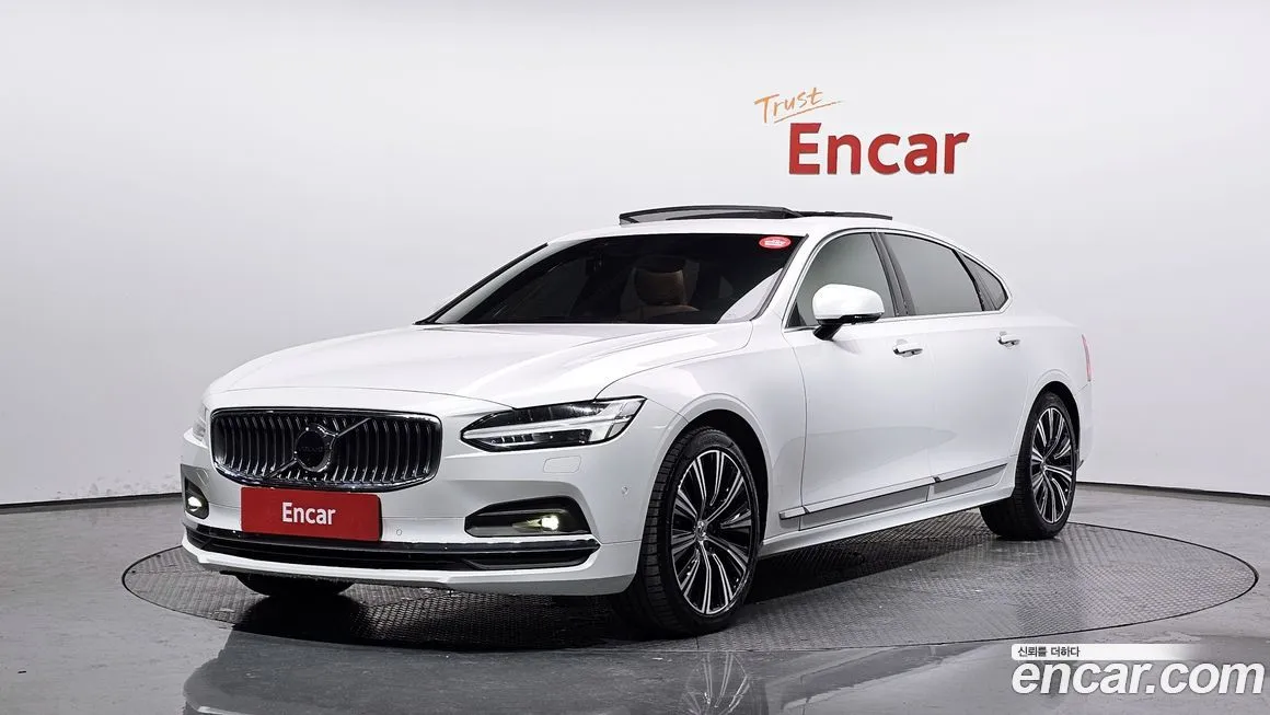 Volvo S90 — фото 1