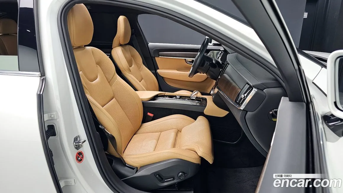 Volvo S90 — фото 10