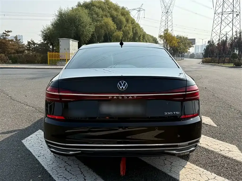 Volkswagen Passat — фото 9