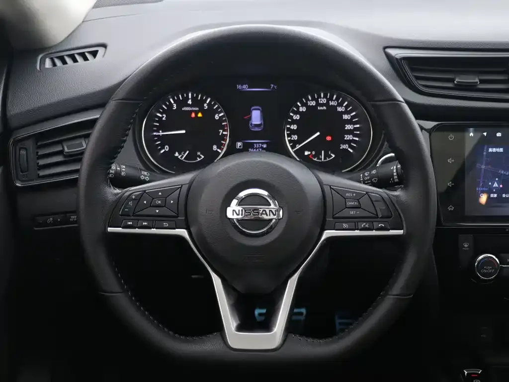 Nissan X-Trail — фото 10