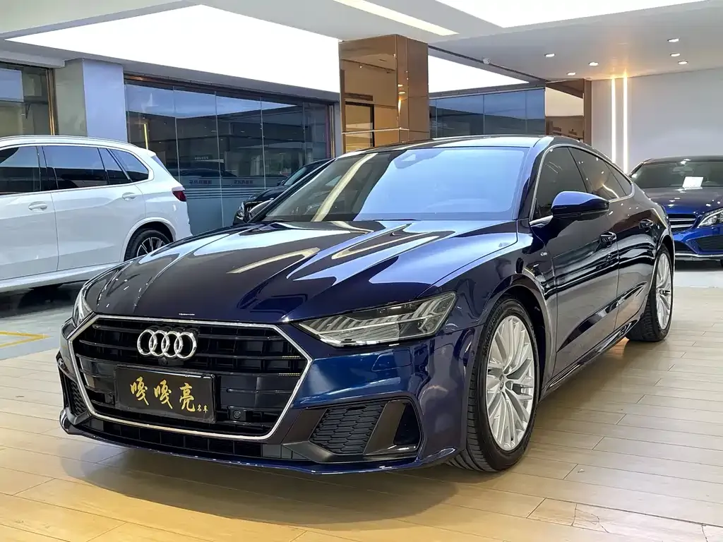Audi A7 — фото 1