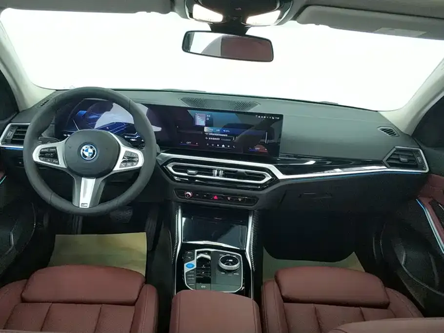 BMW i3 — фото 9