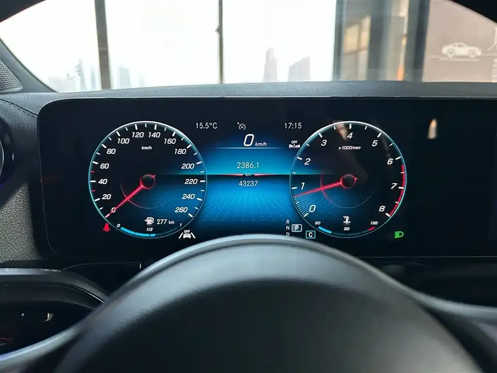 Mercedes-Benz GLA — фото 10