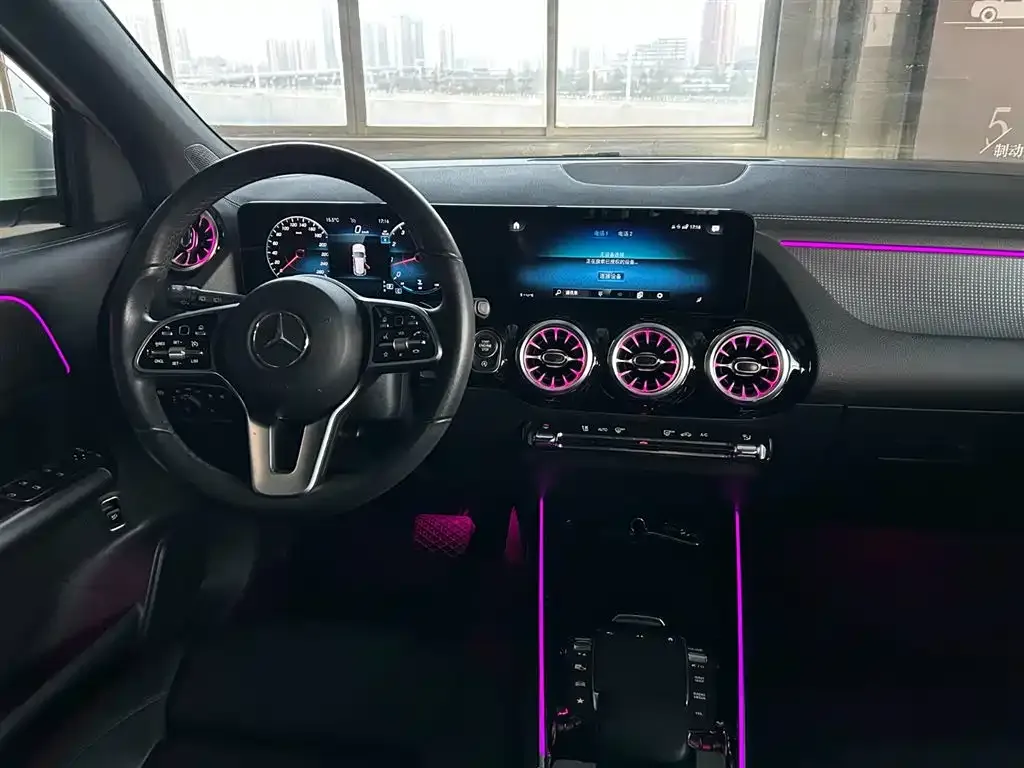 Mercedes-Benz GLA — фото 9