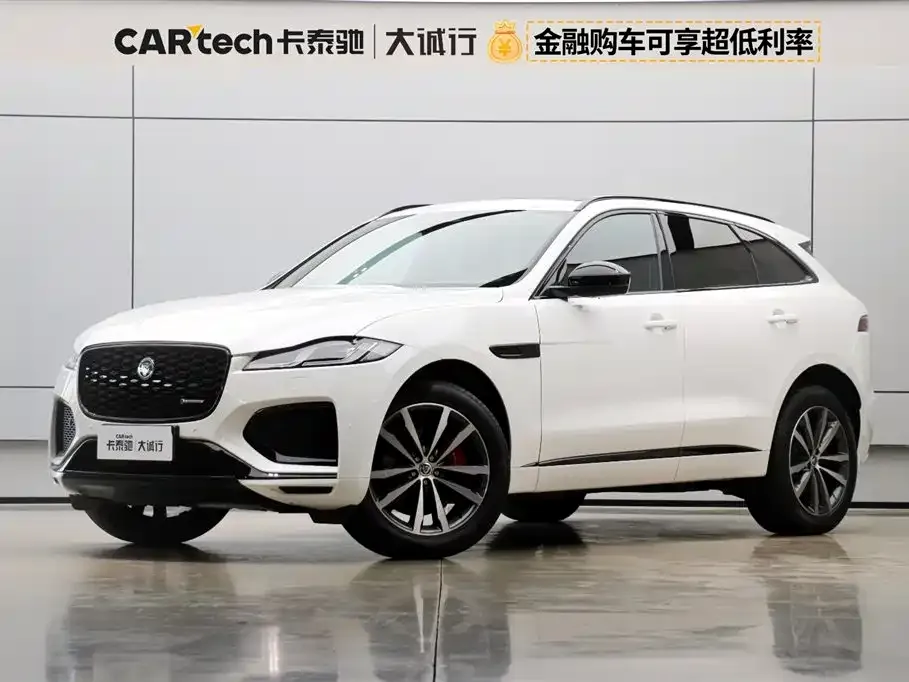 Jaguar F-PACE — фото 1