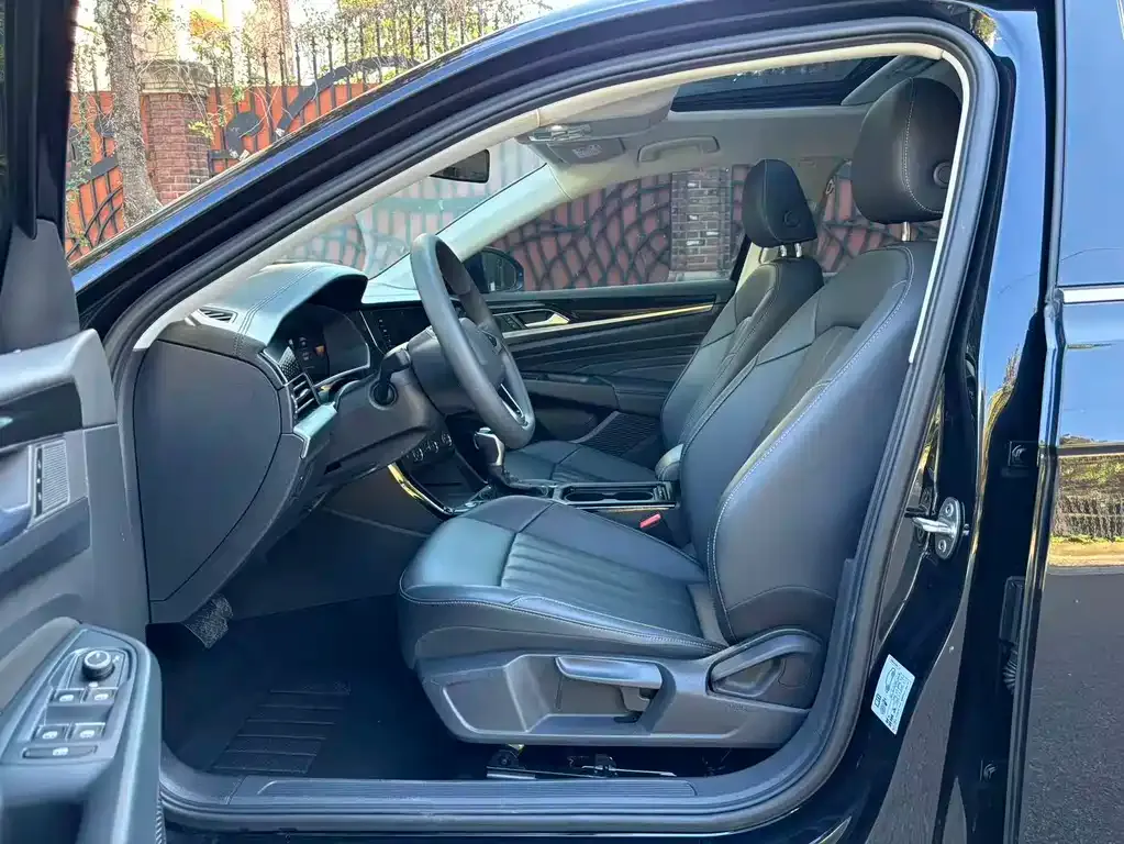 Volkswagen Passat — фото 7