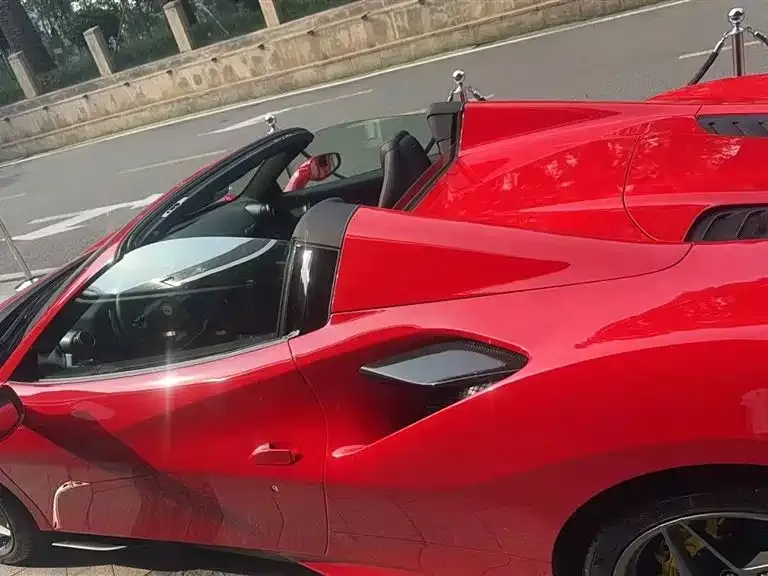 Ferrari F8 — фото 10