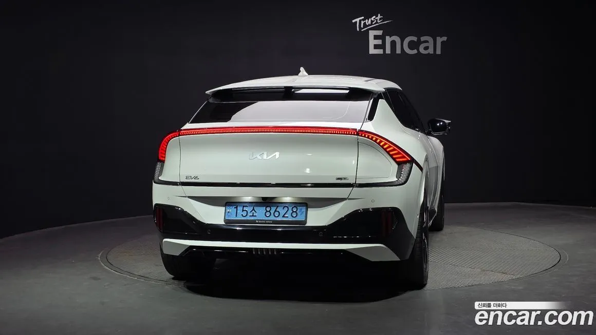 Kia EV6 — фото 4