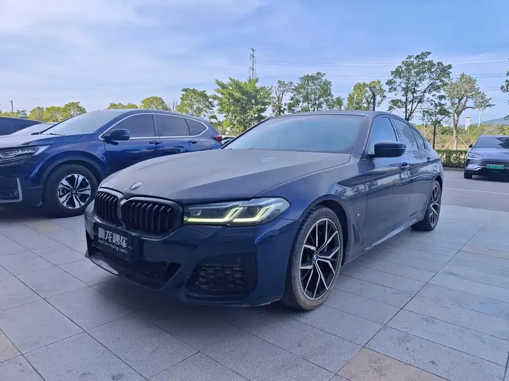 BMW 5 Series (Import) — фото 1