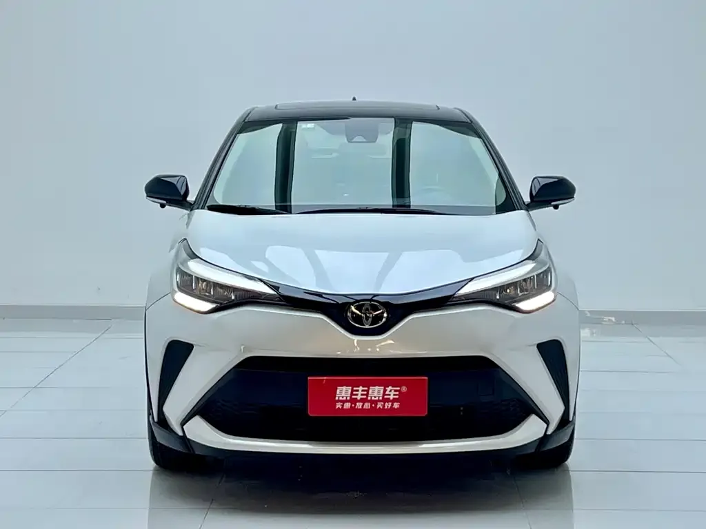 Toyota C-HR — фото 2