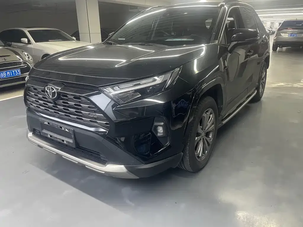 Toyota RAV4 — фото 3