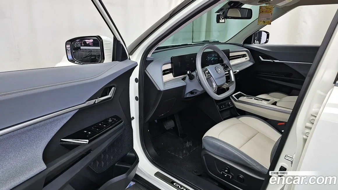 KG Mobility (Ssangyong) Torres — фото 10