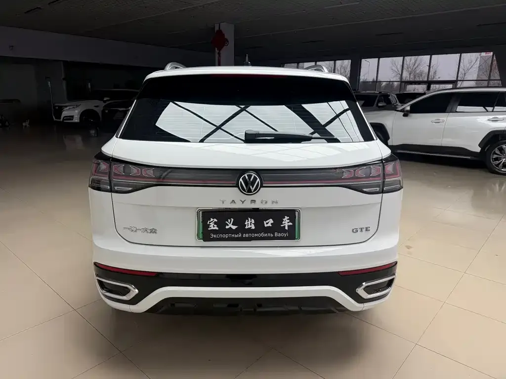 Volkswagen GTE PHEV — фото 9