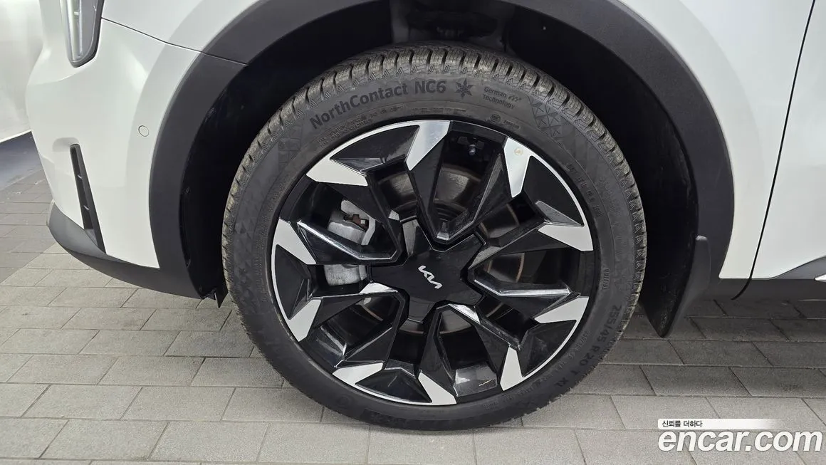Kia Sorento — фото 5