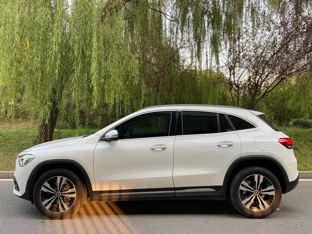 Mercedes-Benz GLA — фото 2