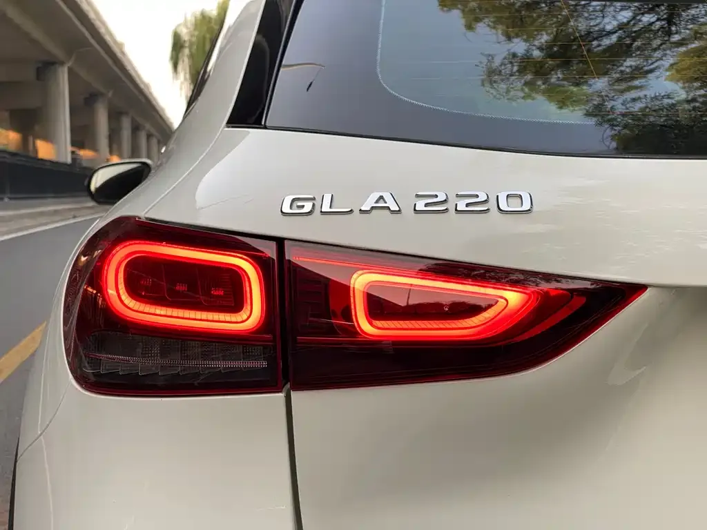 Mercedes-Benz GLA — фото 3