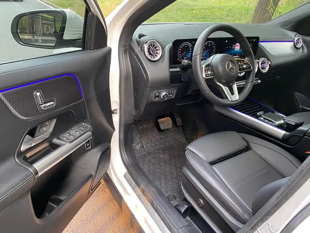 Mercedes-Benz GLA — фото 7