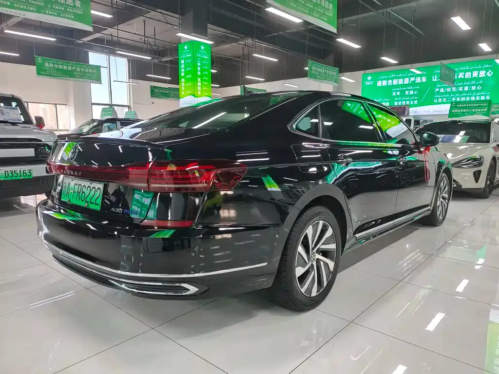 Volkswagen Passat New Energy — фото 9