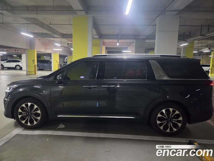 Kia Carnival — фото 2