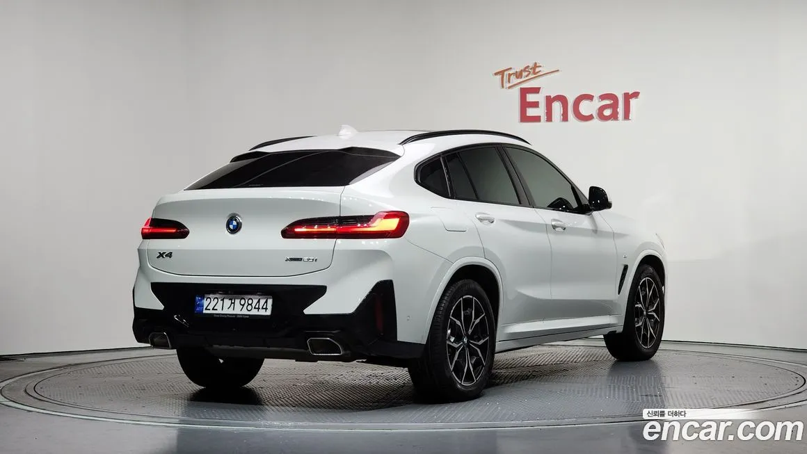 BMW X4 — фото 2