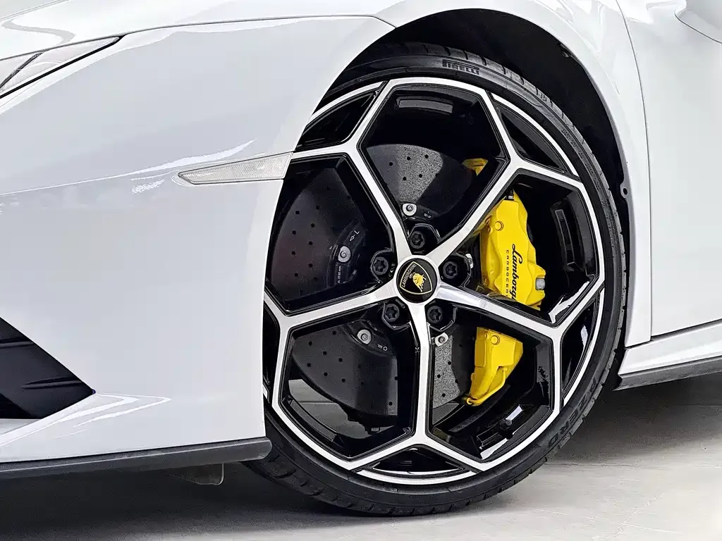 Lamborghini Huracan — фото 8