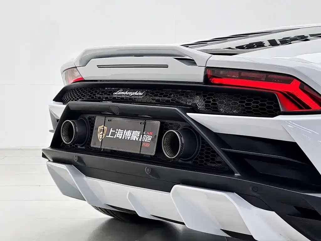 Lamborghini Huracan — фото 9