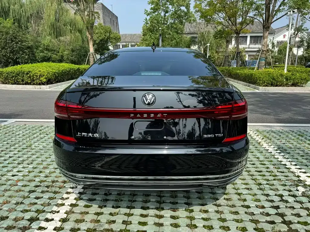 Volkswagen Passat — фото 5