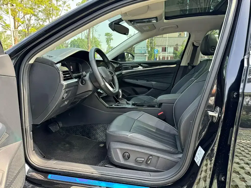 Volkswagen Passat — фото 7