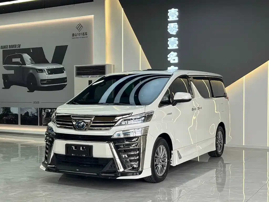 Toyota Vellfire — фото 1