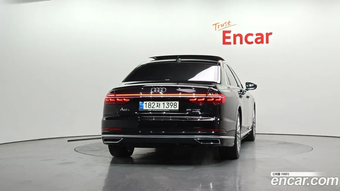 Audi A8 — фото 4