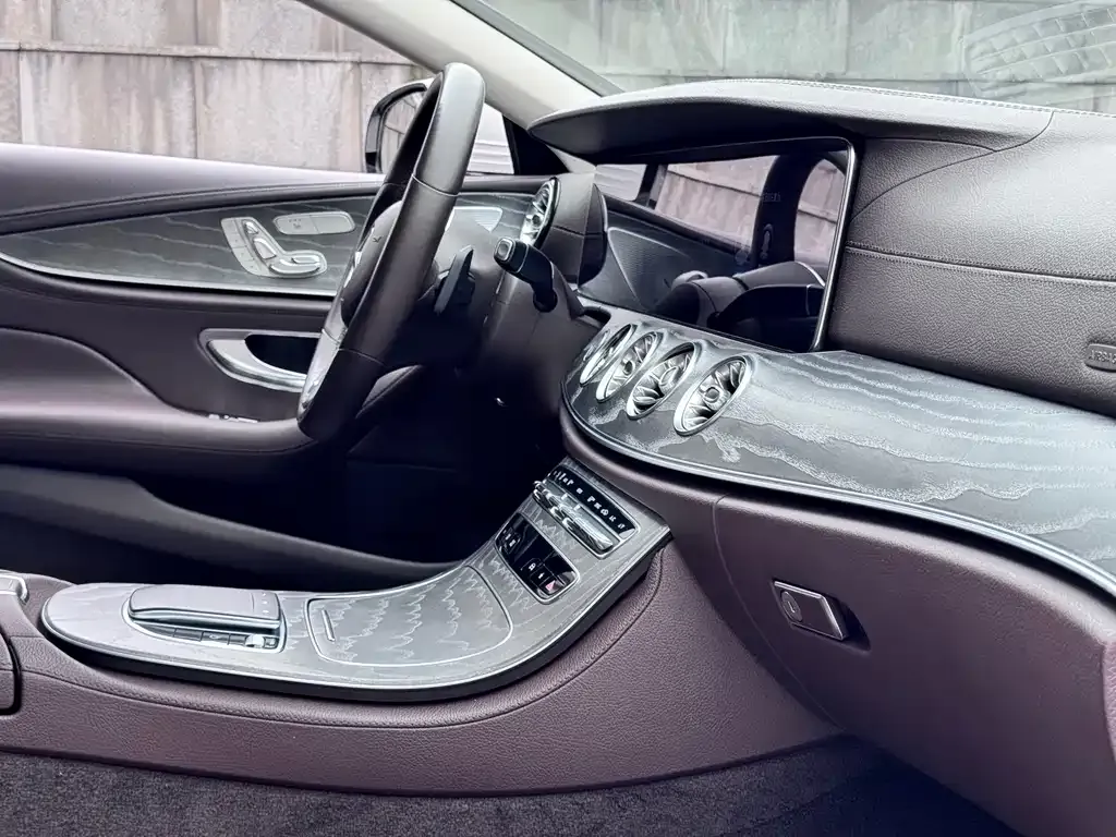 Mercedes-Benz CLS — фото 10