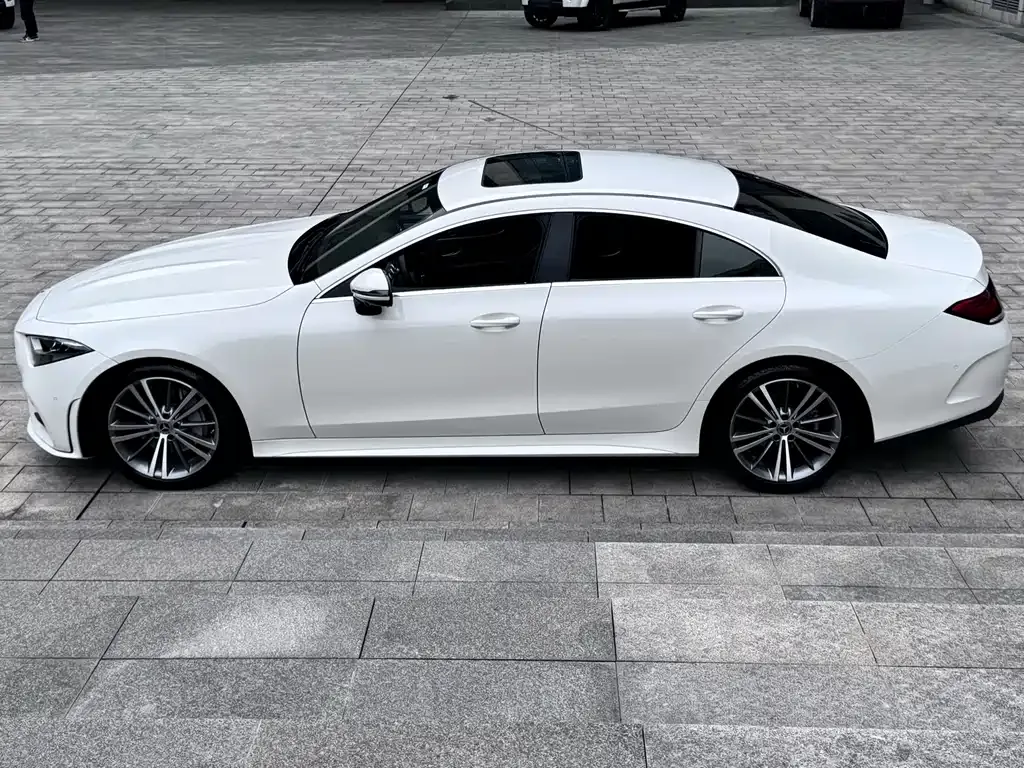Mercedes-Benz CLS — фото 3
