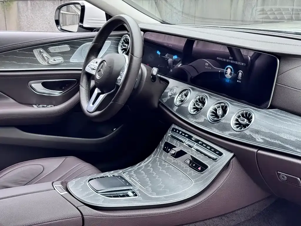 Mercedes-Benz CLS — фото 6