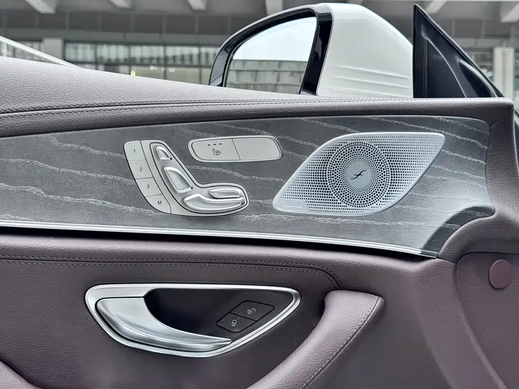 Mercedes-Benz CLS — фото 9