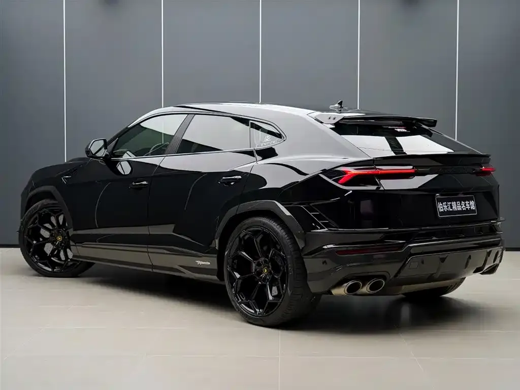 Lamborghini Urus — фото 4