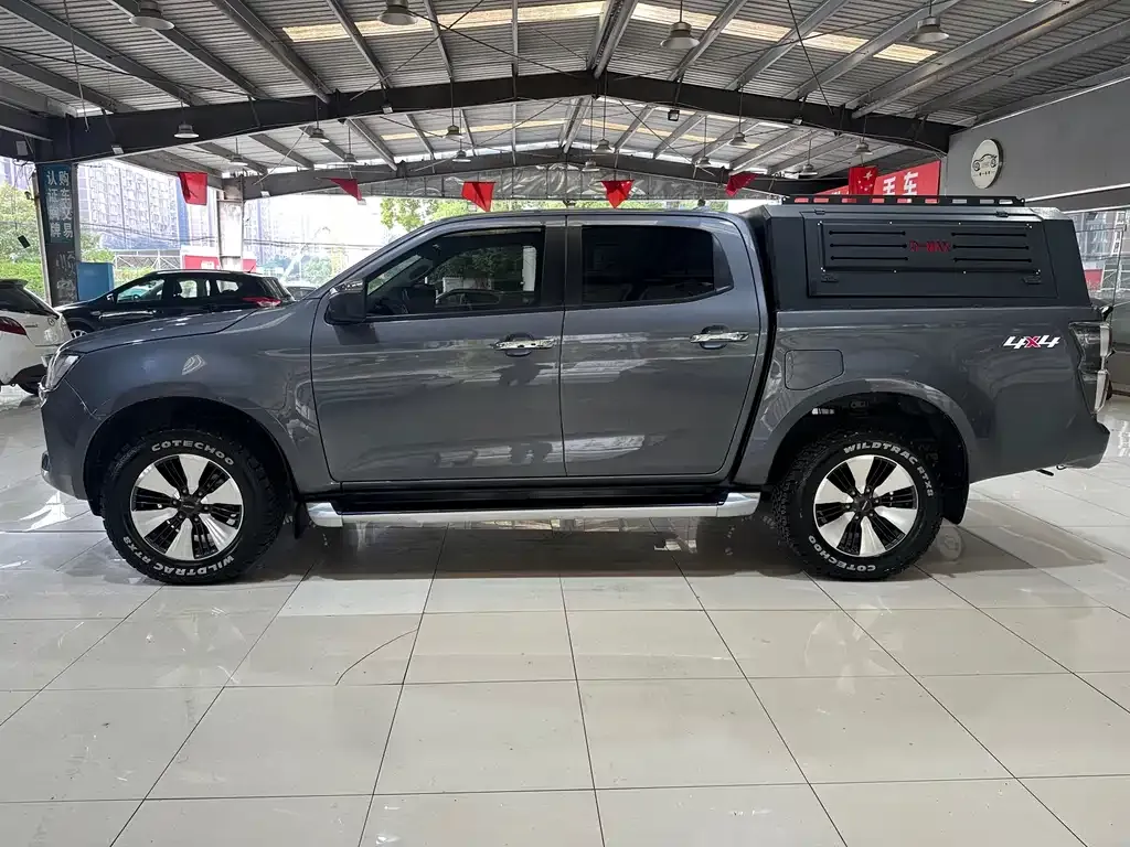 Isuzu D-MAX — фото 8