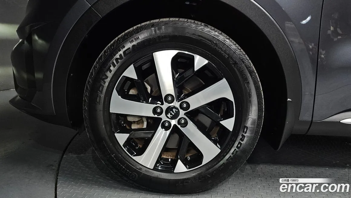 Kia Sorento — фото 5