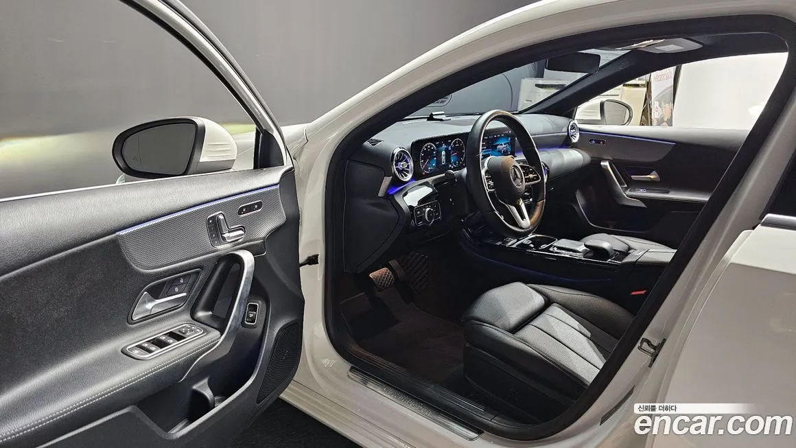 Mercedes-Benz A-Class — фото 10