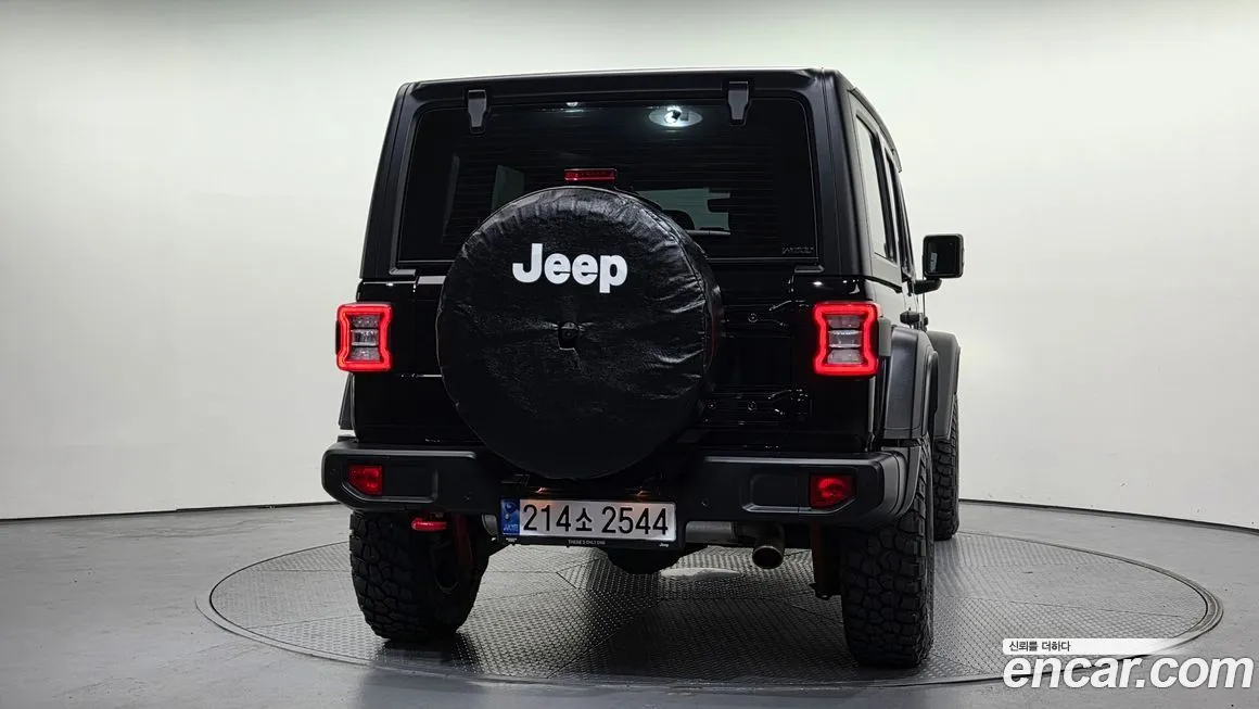 Jeep Wrangler — фото 4