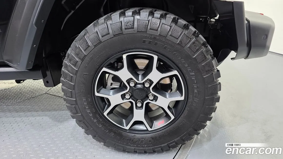 Jeep Wrangler — фото 5