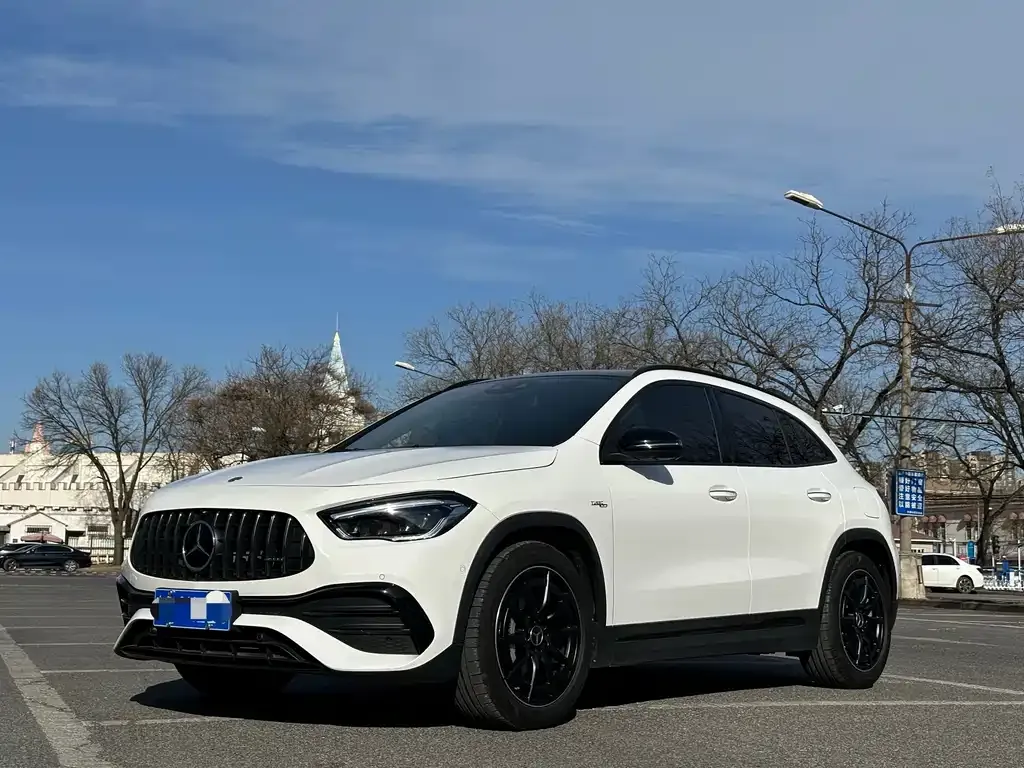 Mercedes-Benz GLA AMG — фото 1