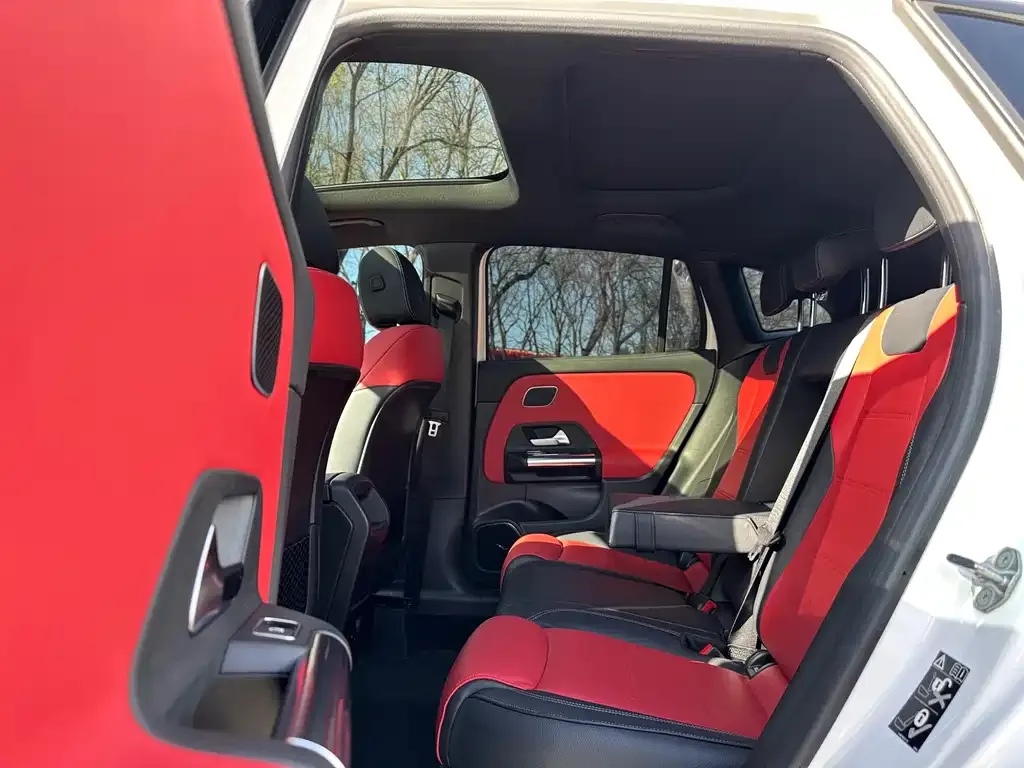 Mercedes-Benz GLA AMG — фото 10