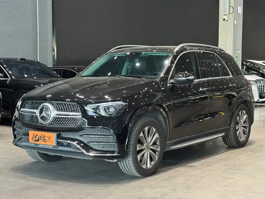 Mercedes-Benz GLE — фото 1