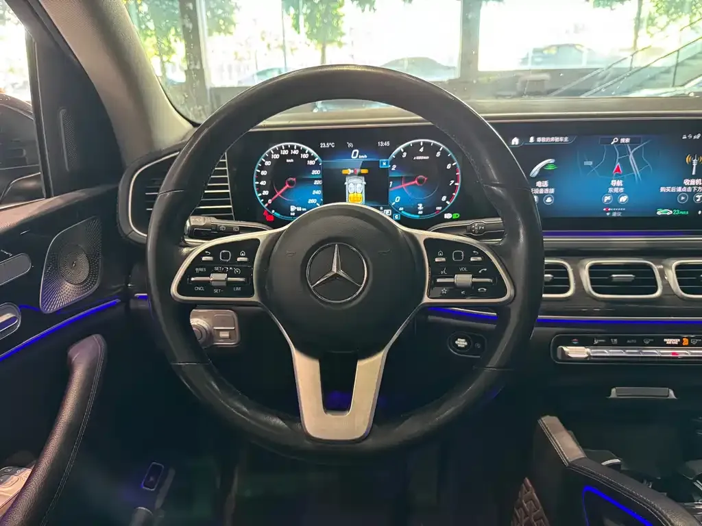 Mercedes-Benz GLE — фото 9