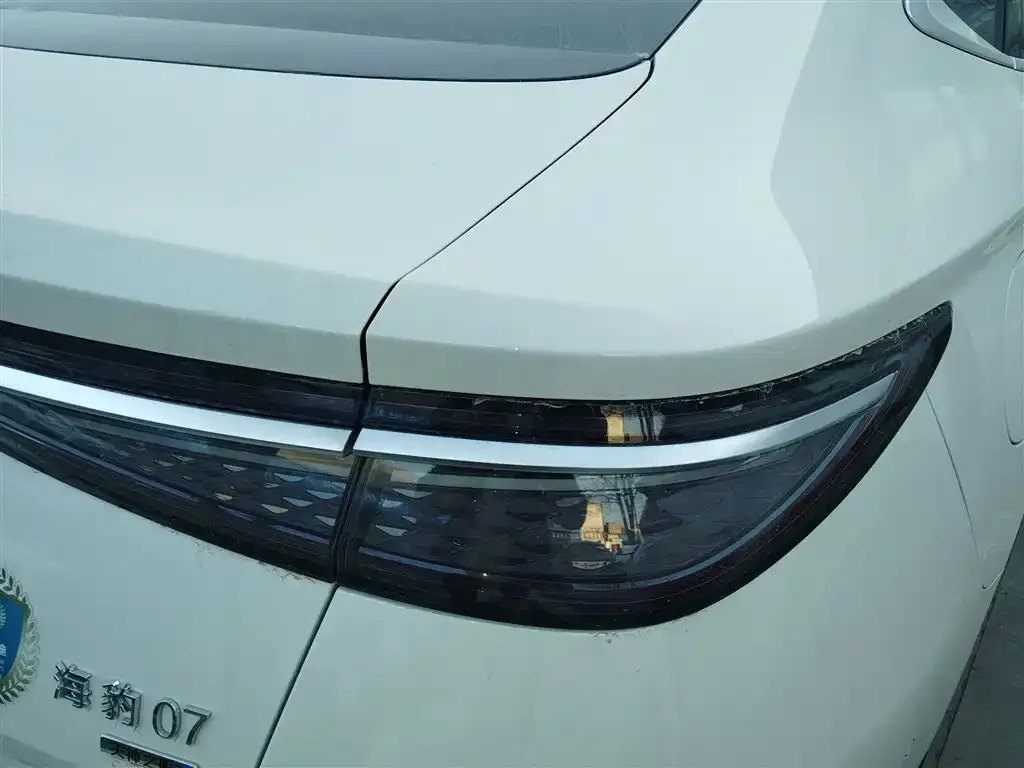 BYD Seal 07 DM-i — фото 8