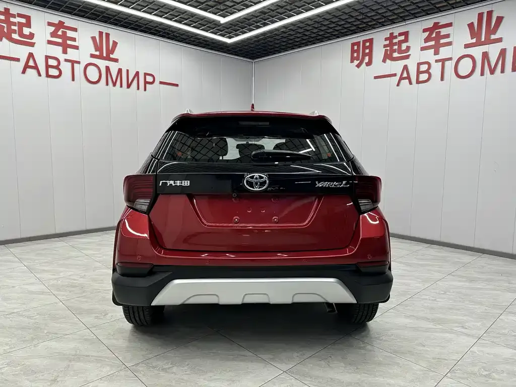 Toyota Yaris L — фото 9